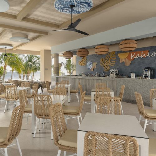 Poolside bar