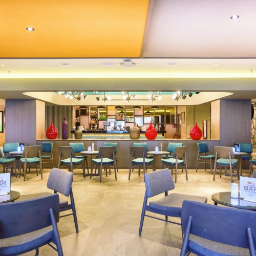 LOBBY BAR