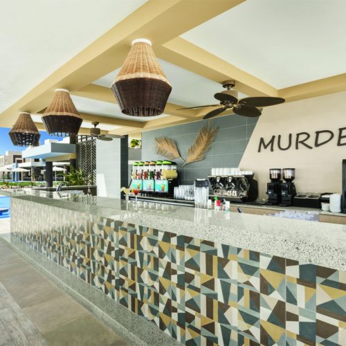 Poolside bar Murdeira