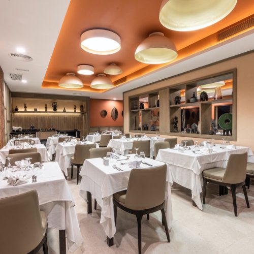 XZN_19_008 - Main restaurant