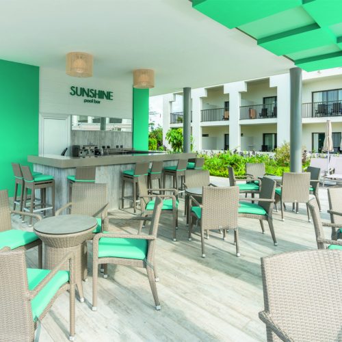 Poolside bar