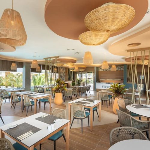 restaurante-pool-riu-palace-maspalomas_tcm49-253139